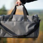 ReissuPakki musta toinen sivutasku